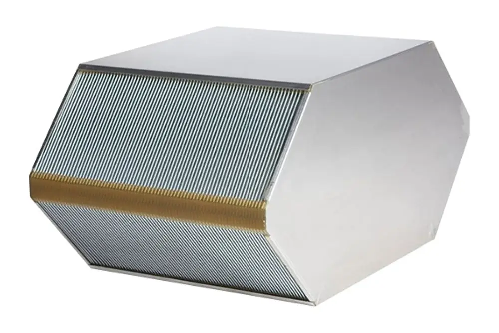 Wärmetauscher mit rechteckiger Form und gerillter Oberfläche aus Metall, hergestellt von Fränkische, geeignet für den Einsatz in Heizungsanlagen.